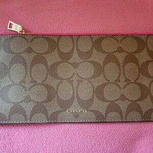 NWOT Coach Signature Brown and Pink Zipper Envelope Clutch